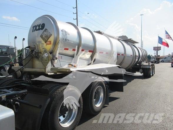 Polar DOT 407 Cisternové návesy