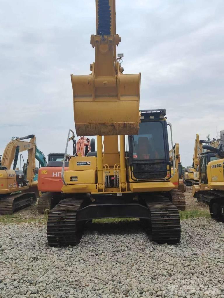 Komatsu PC200 Pásové rýpadlá