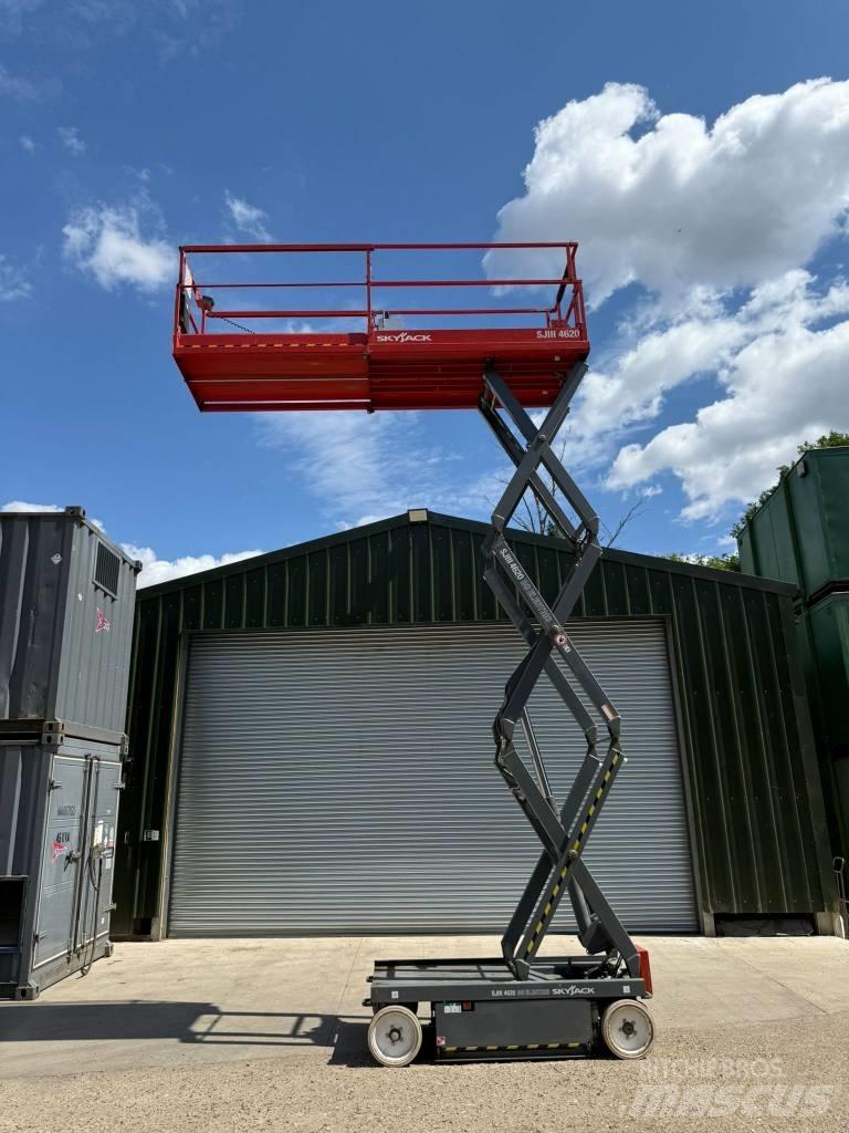 SkyJack SJ 4620 Nožnicové zdvíhacie plošiny