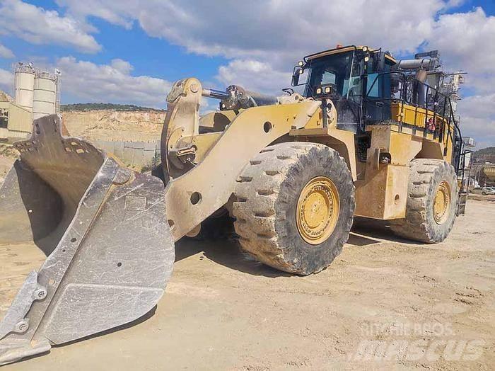 CAT 988K Kolesové nakladače