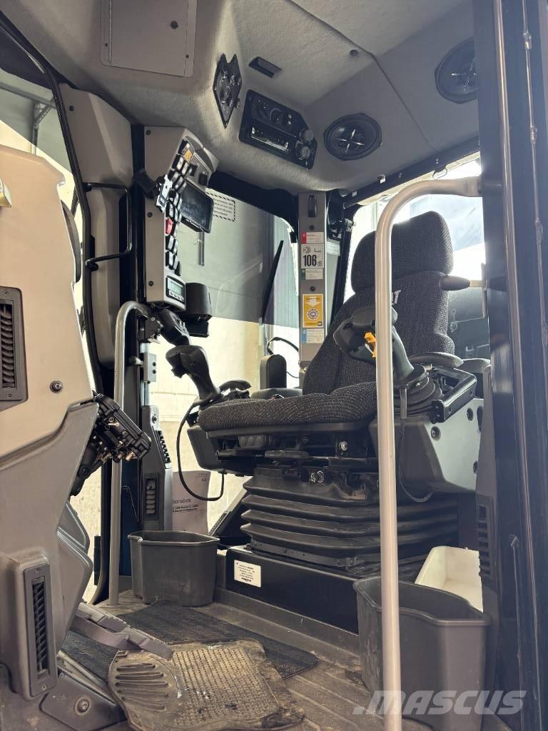 CAT 120 AWD Grejdery