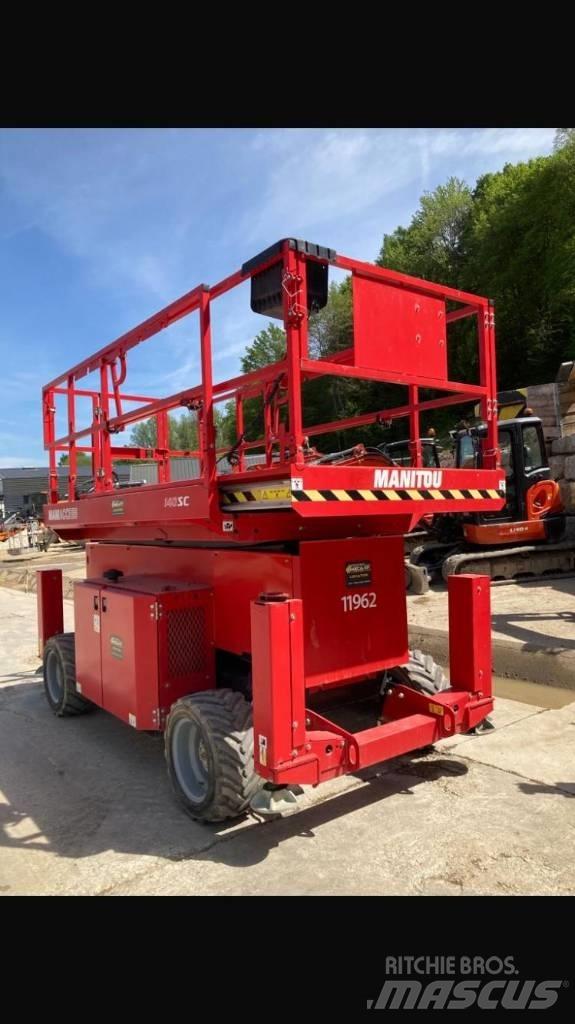 Manitou 140 SC Nožnicové zdvíhacie plošiny