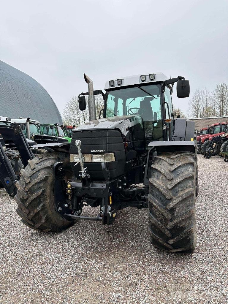 Case IH MX 150 Traktory