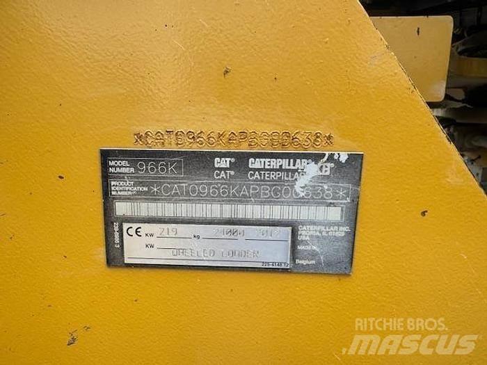 CAT 966K Kolesové nakladače