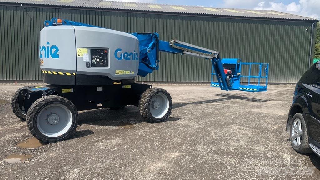 Genie Z62/40 JRT Kĺbové plošiny