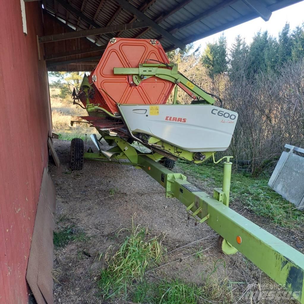 CLAAS Tucano 440 Kombinované zberacie stroje