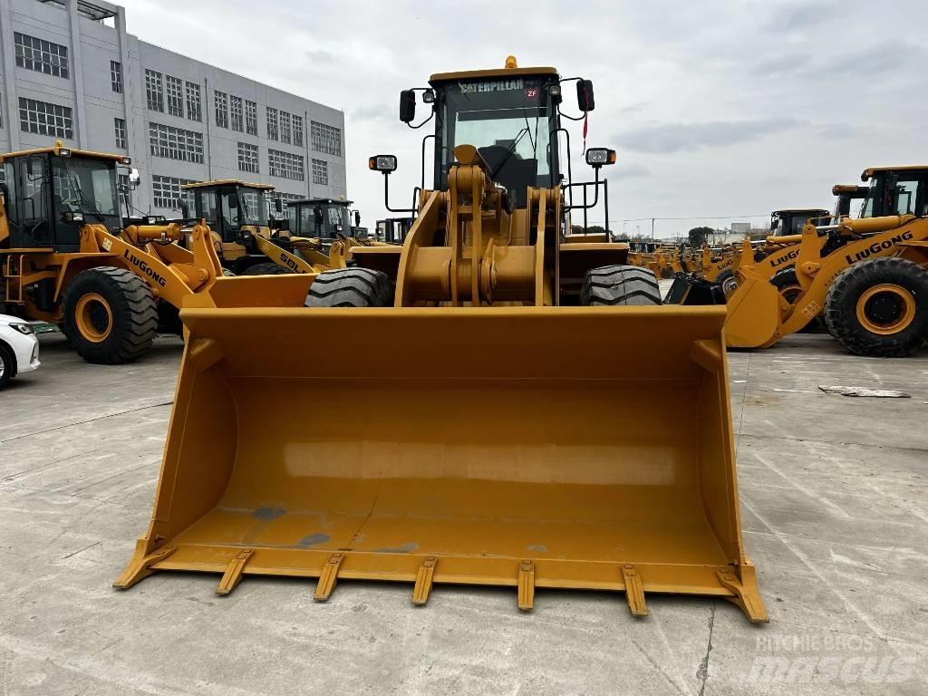 CAT 966 H Kolesové nakladače