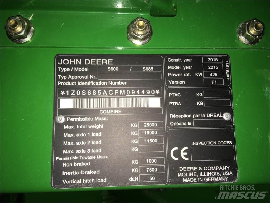 John Deere S685 Kombinované zberacie stroje