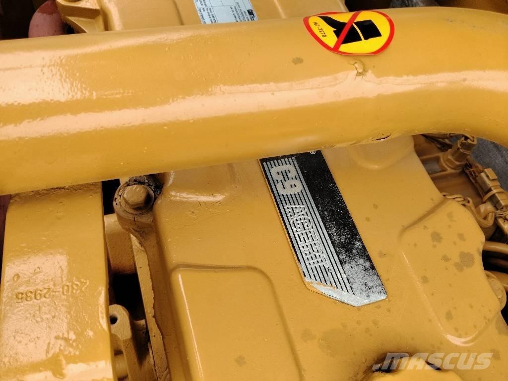 CAT 330 D Pásové rýpadlá