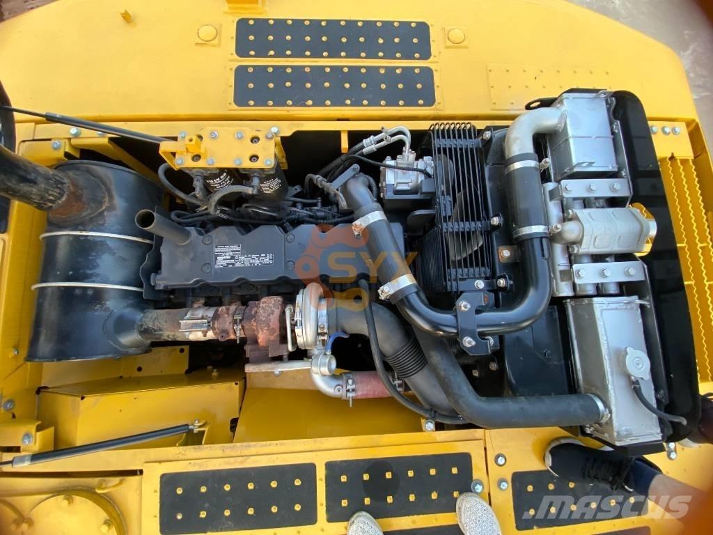 Komatsu PC 220-8 Pásové rýpadlá