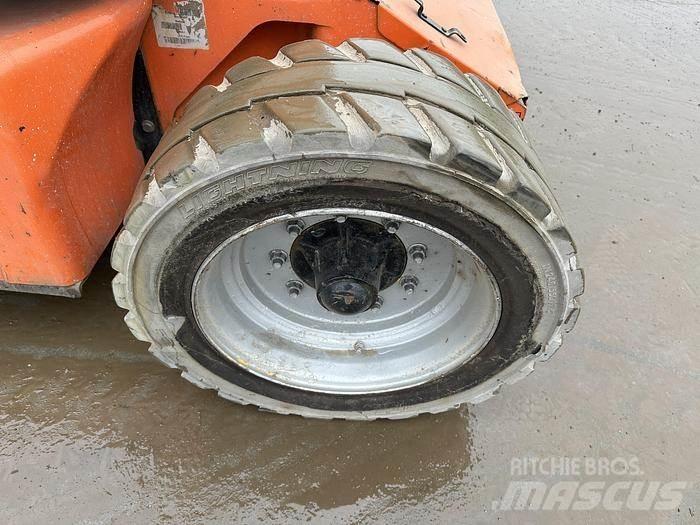 JLG E450AJ Ďalšie zdvíhacie zariadenia a plošiny