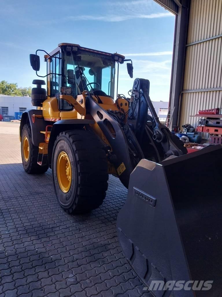 Volvo L 90 H Kolesové nakladače