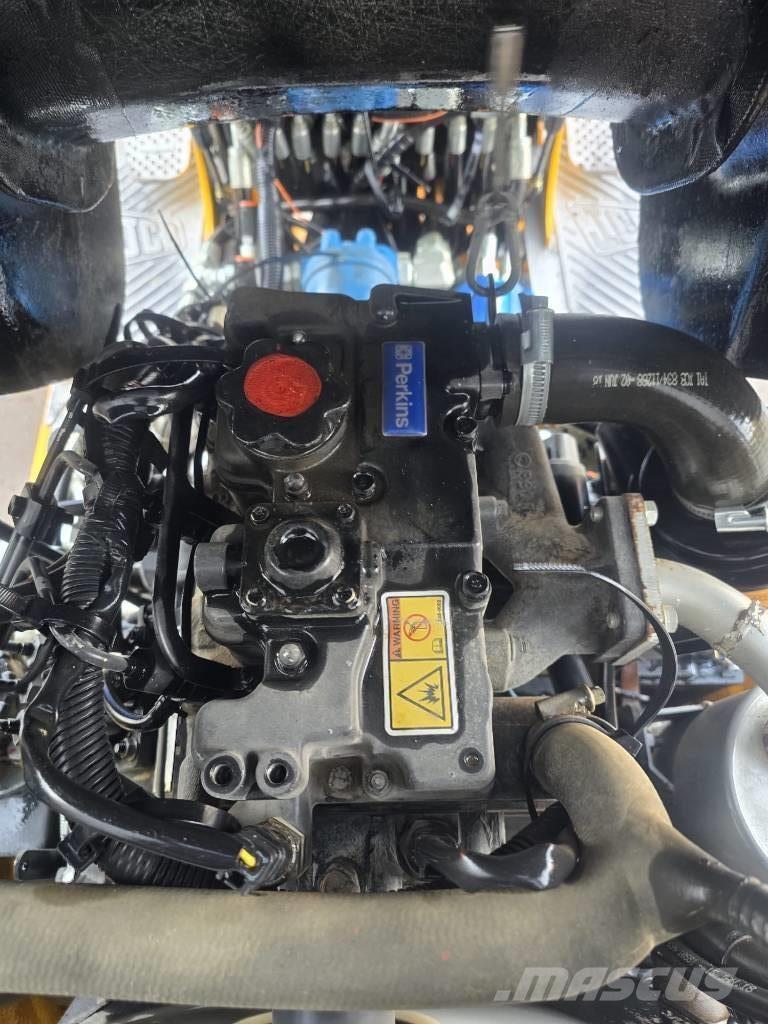 JCB 8008 CTS Mini rýpadlá < 7t