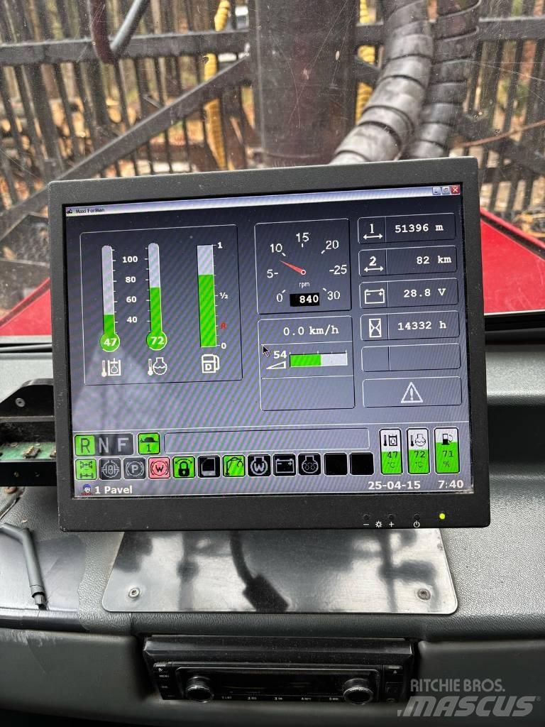 Komatsu 840.4 Lesné traktory
