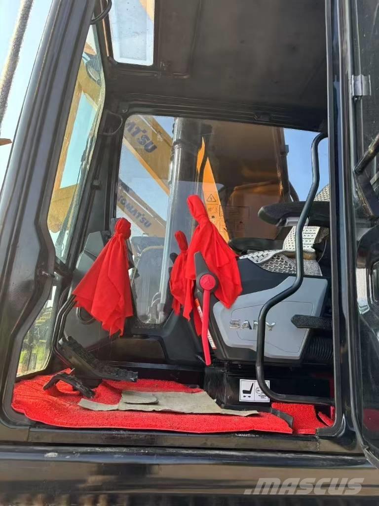 Sany 215 Pásové rýpadlá