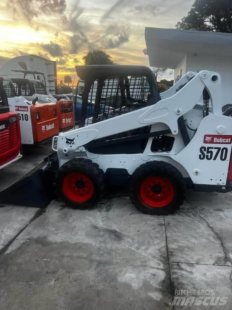 Bobcat S570 Šmykom riadené nakladače