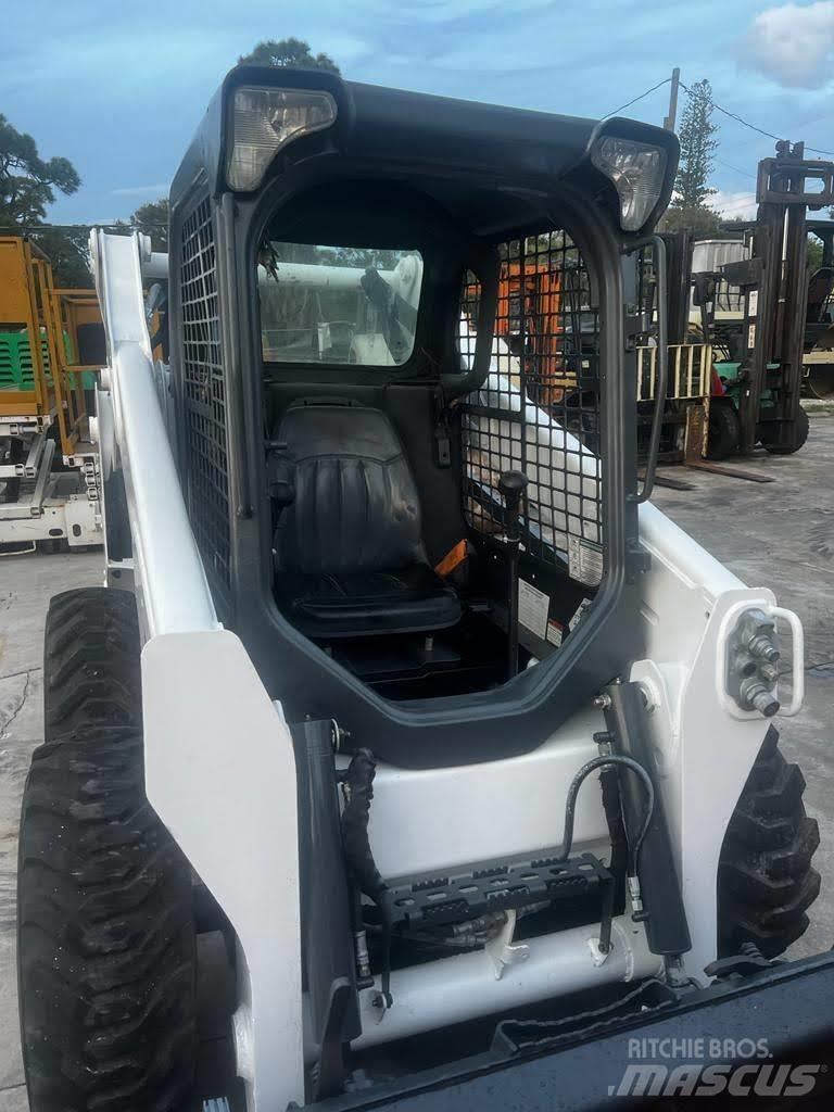 Bobcat S570 Šmykom riadené nakladače