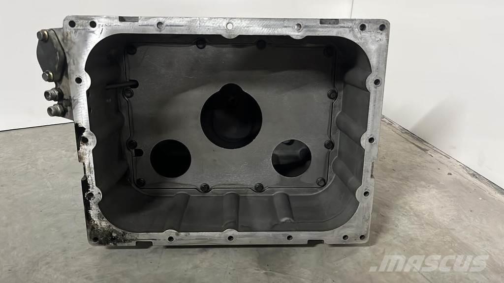 Liebherr carterpan Motory