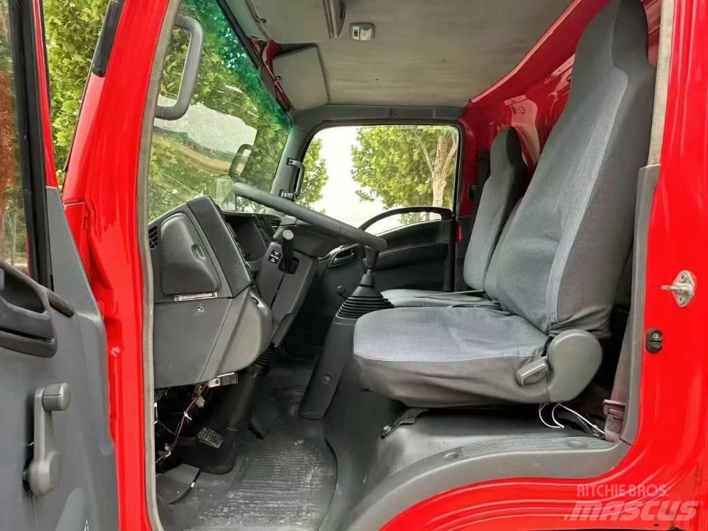 Isuzu ELF Komunálne / Multi-úžitkové vozidlá
