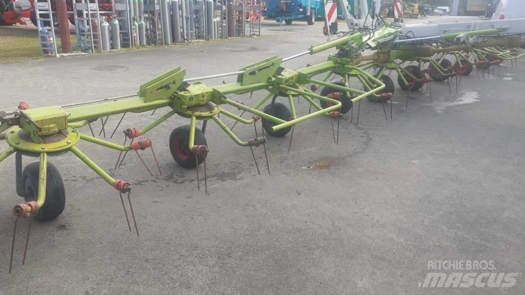 CLAAS VOLTO 1300 T Obracače a zhrabovače sena