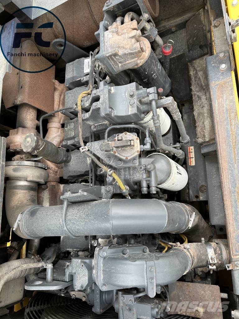 Komatsu 450 Pásové rýpadlá