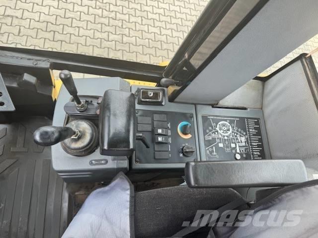 CAT IT 14 G Kolesové nakladače