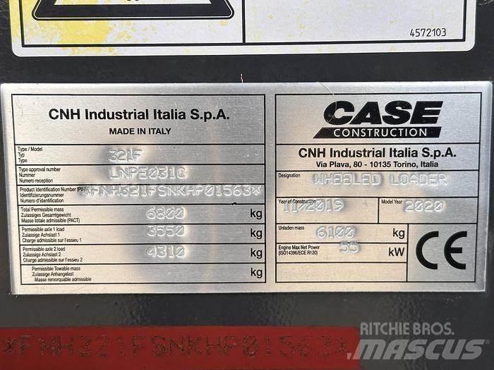 CASE 321F Kolesové nakladače