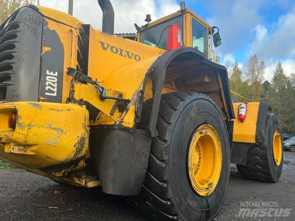 Volvo L 220 E Kolesové nakladače