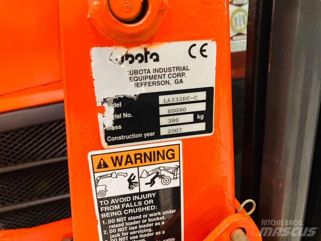 Kubota B2530 Kompaktné traktory
