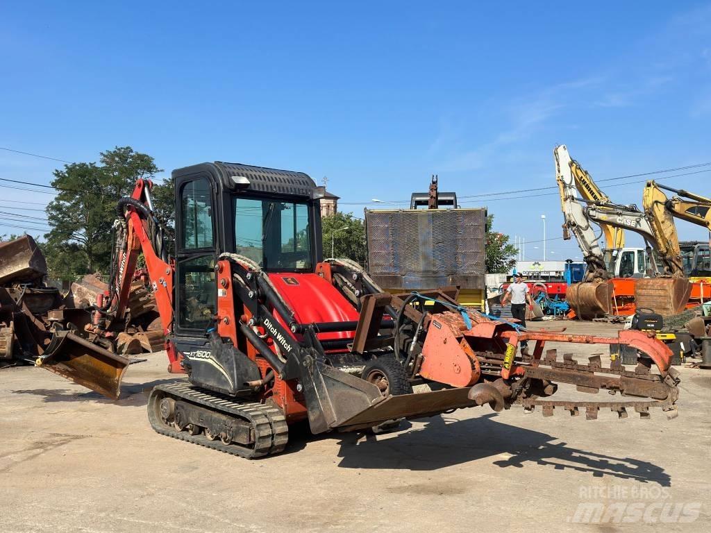 Ditch Witch XT 1600 Rýpadlo-nakladače