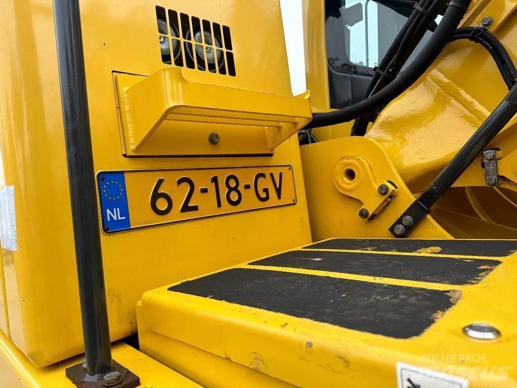 Komatsu PW160-8 Kolesové rýpadlá