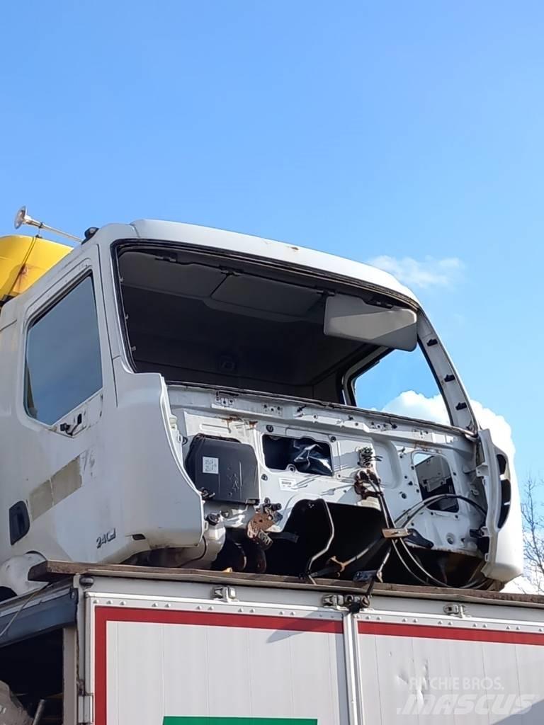 Renault Midlum 240 Kabíny a interiér