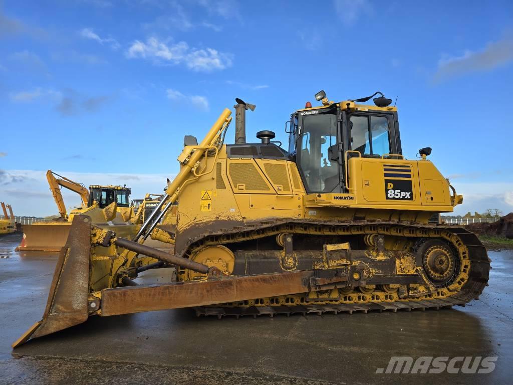 Komatsu D85PX-18 Pásové dozéry
