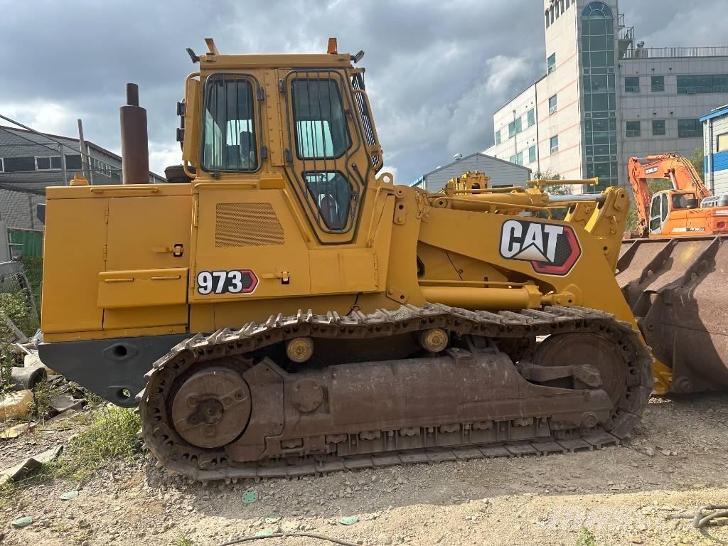 CAT 973 Pásové nakladače