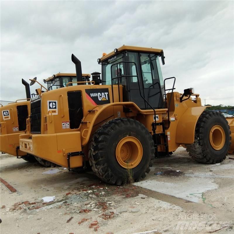 CAT 966H Kolesové nakladače