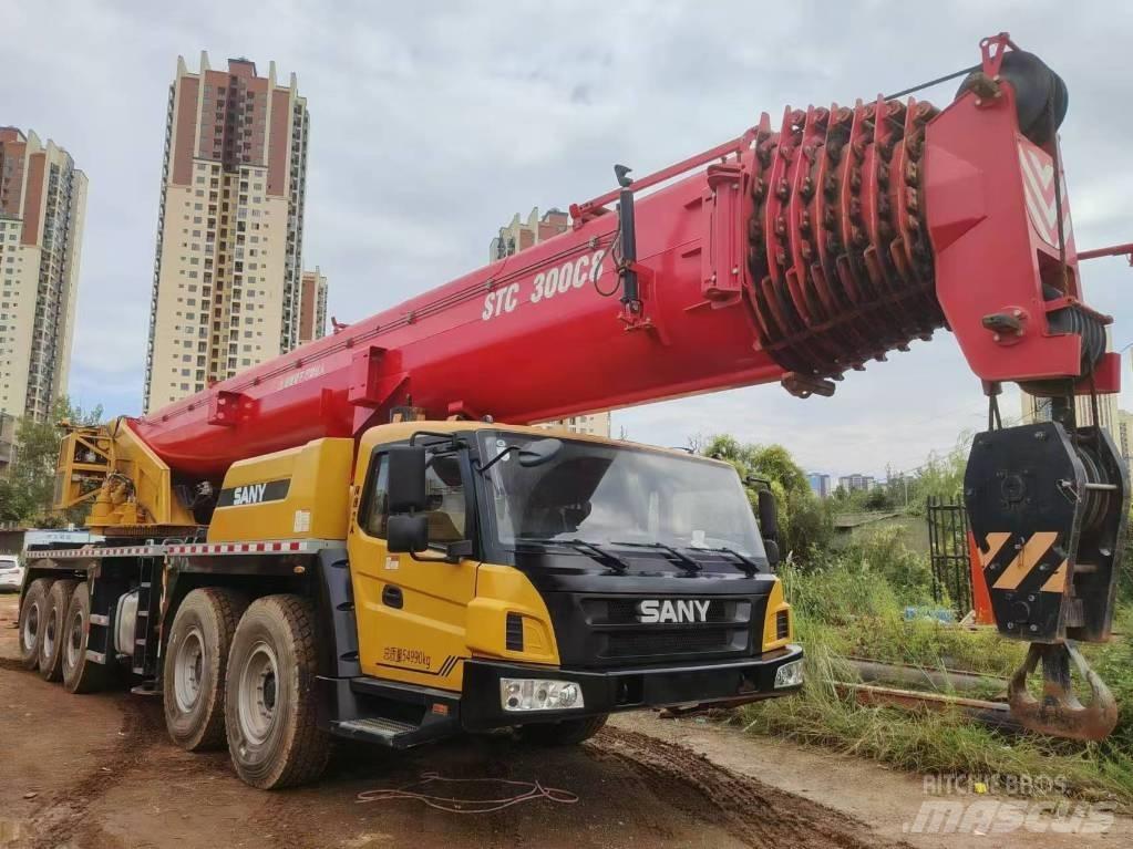 Sany STC1300C8 Univerzálne terénne žeriavy