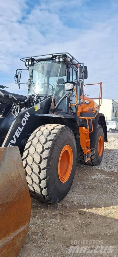 Doosan DL 320-7 Kolesové nakladače