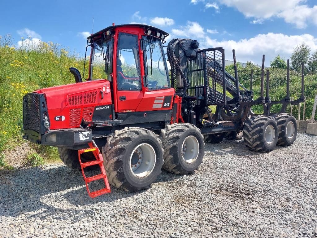 Komatsu 845 Lesné traktory