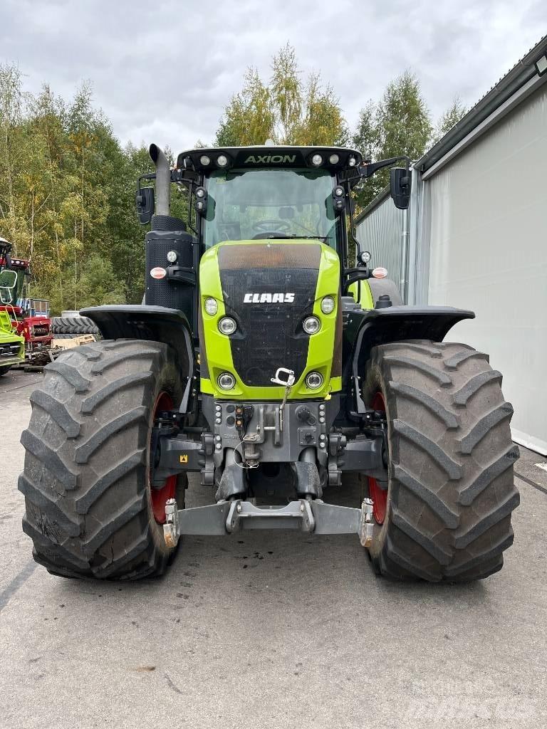 CLAAS Axion 950 Traktory