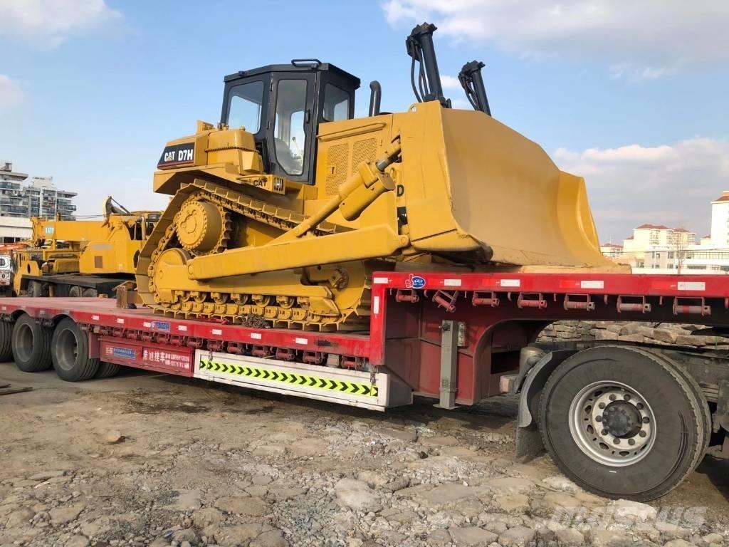 CAT D 7 H Pásové dozéry