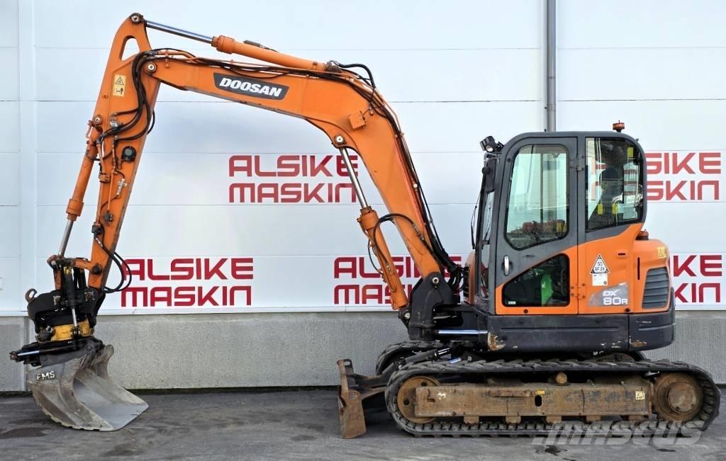 Doosan DX 80 R Midi rýpadlá 7 t - 12 t