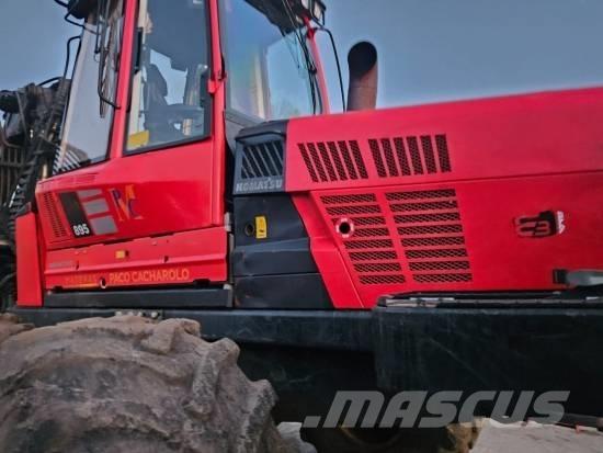Komatsu 895 Lesné traktory