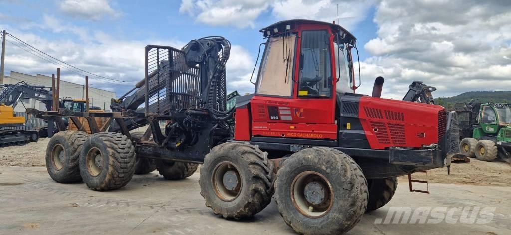 Komatsu 895 Lesné traktory