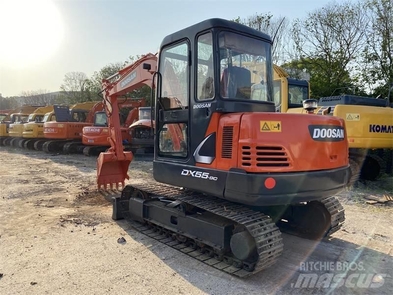Doosan DX 55 Kolesové rýpadlá