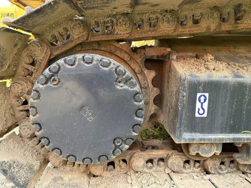 Komatsu PC240-8 Pásové rýpadlá