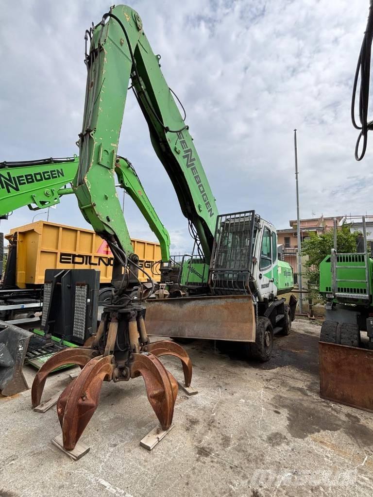 Sennebogen 818 Stroje pre manipuláciu s odpadom
