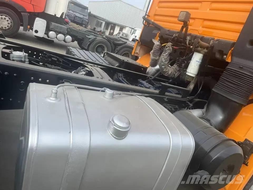 Shacman F3000 6x4 Ťahače