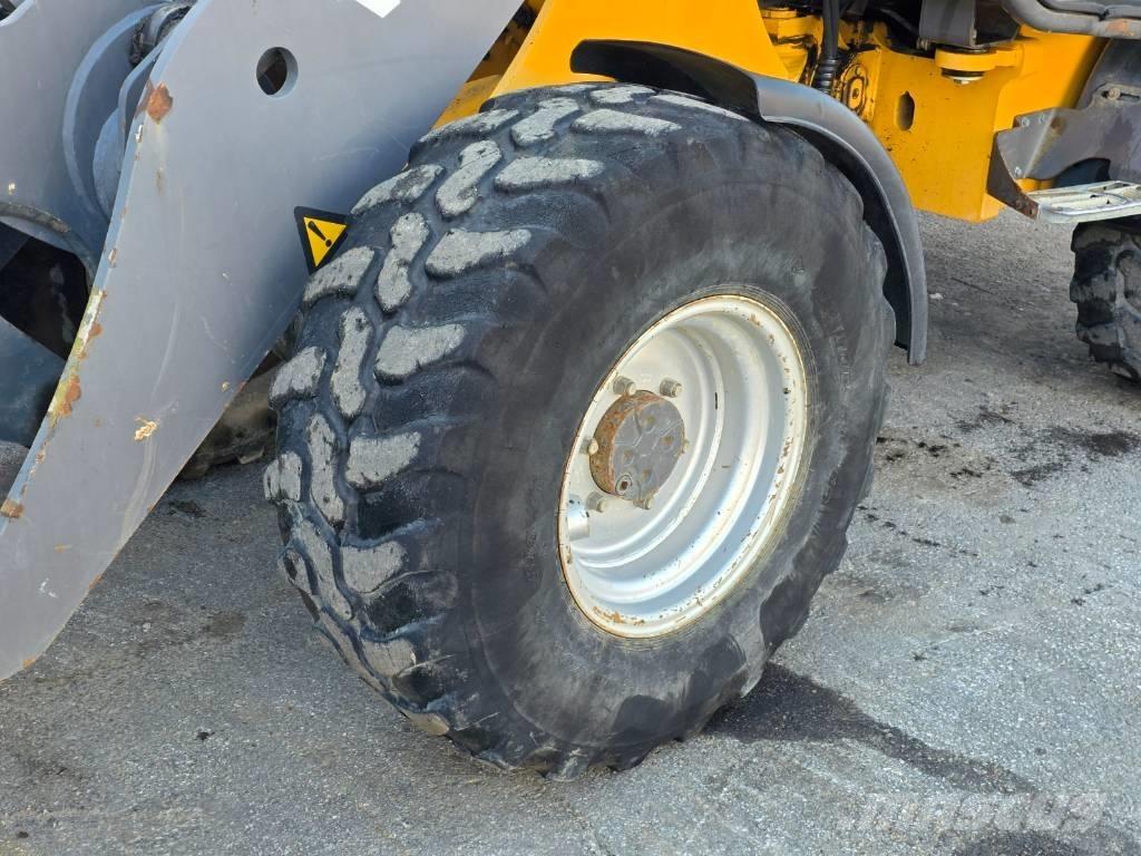 Volvo L 25 B Kolesové nakladače