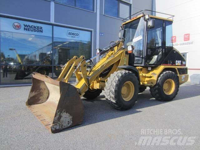 CAT 906 Kolesové nakladače