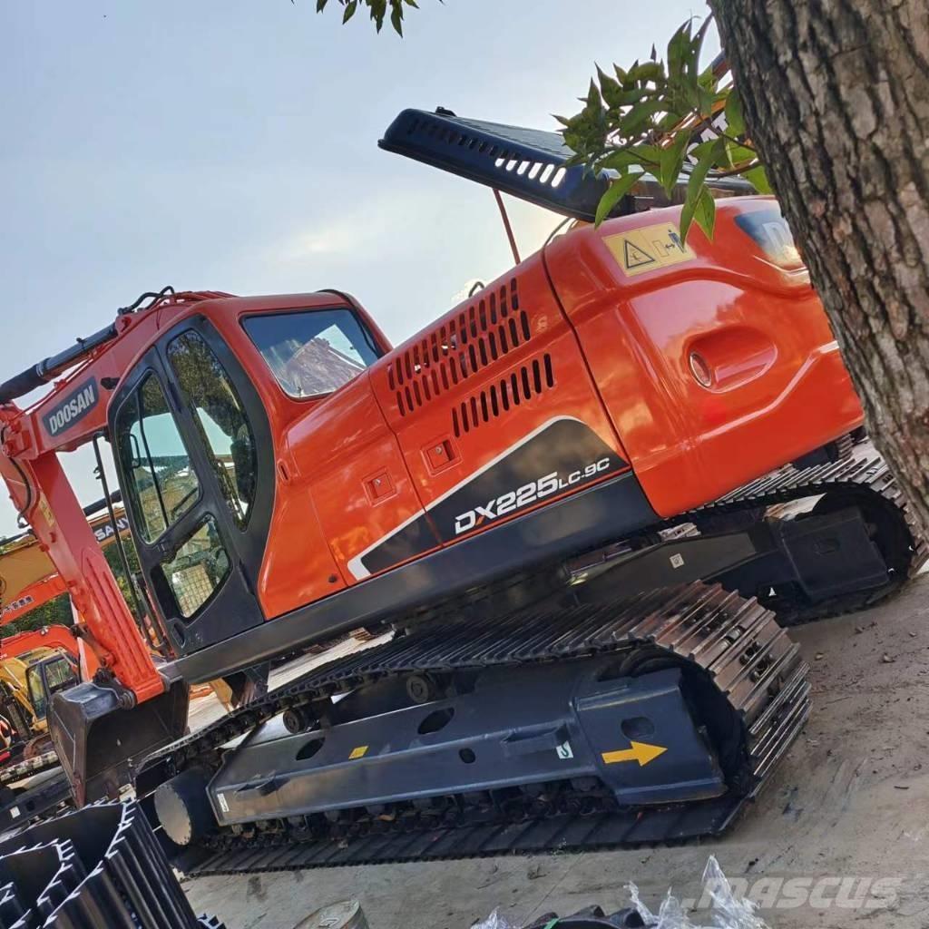 Doosan DX 225 LC Pásové rýpadlá